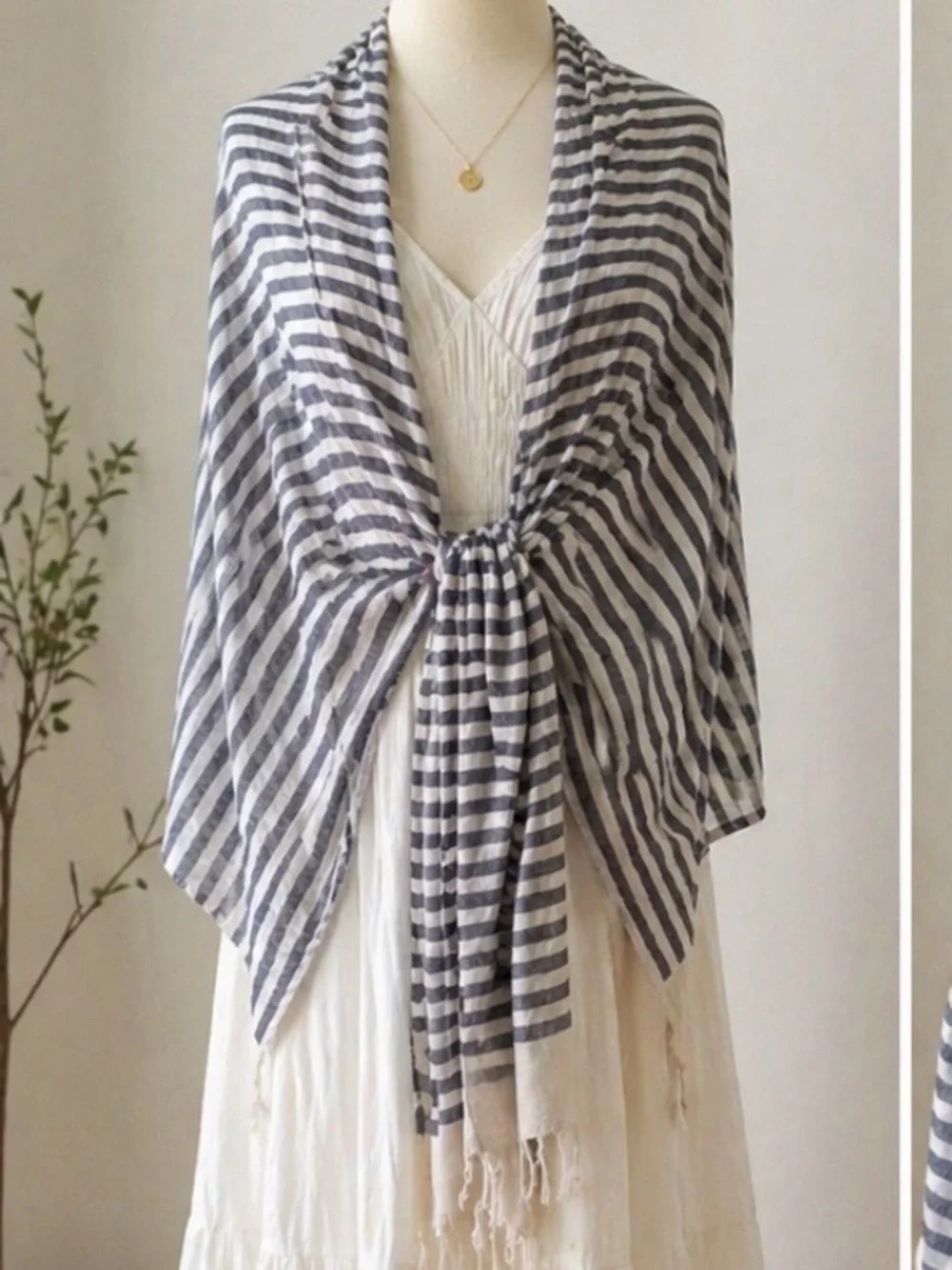 Forever 21 Blue Gray White Stripe Oblong Scarf Fringe Lightweight Wrap Scarf